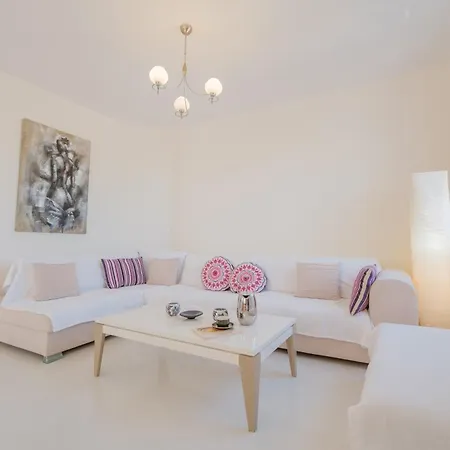 Sunset With Pool In Apartamento